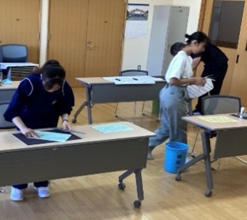 校内実習の写真（ファイリング）