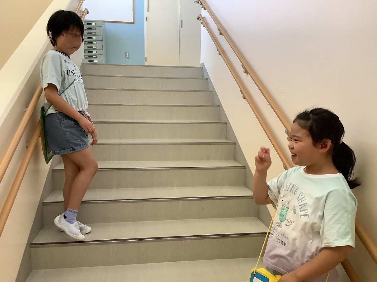 しりとり階段の写真