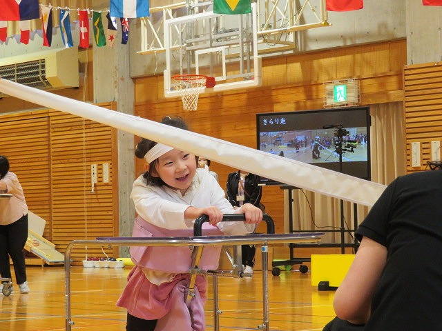 写真:徒競走の様子1