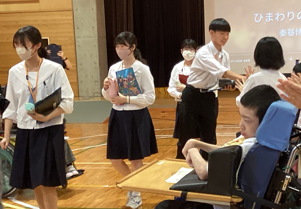 写真:交流会の様子4