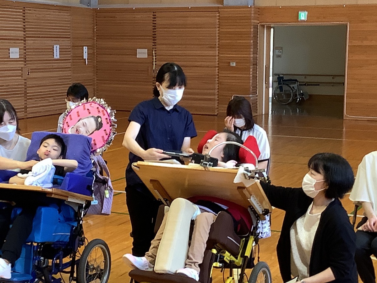写真:質問をする生徒