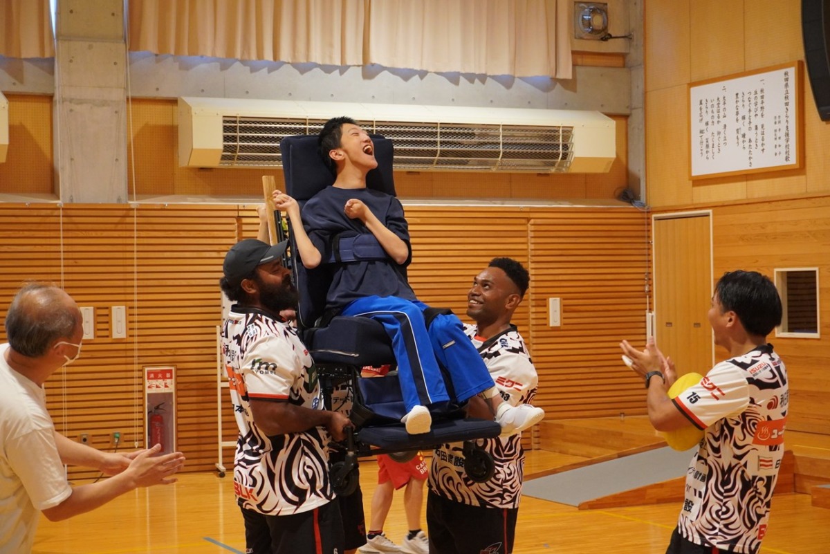写真:スローインの体験