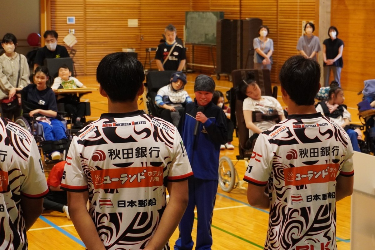 写真:生徒お礼のあいさつ