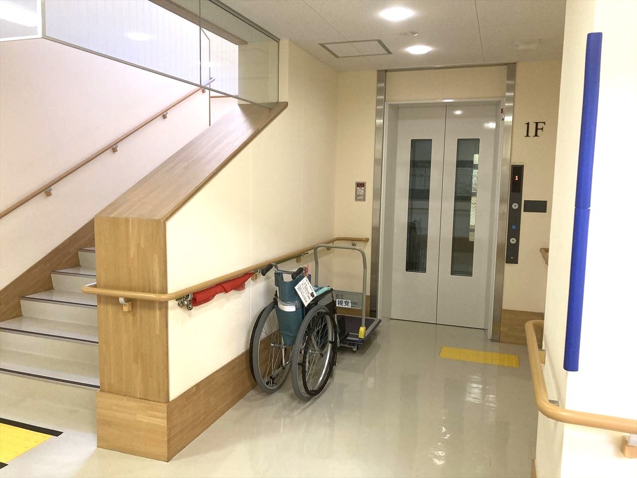 エレベーターホール