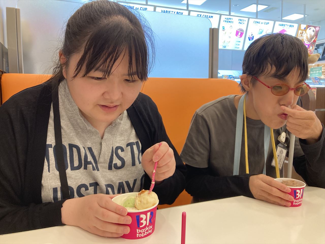 「新作のアイスはどんな味がするのかな?」