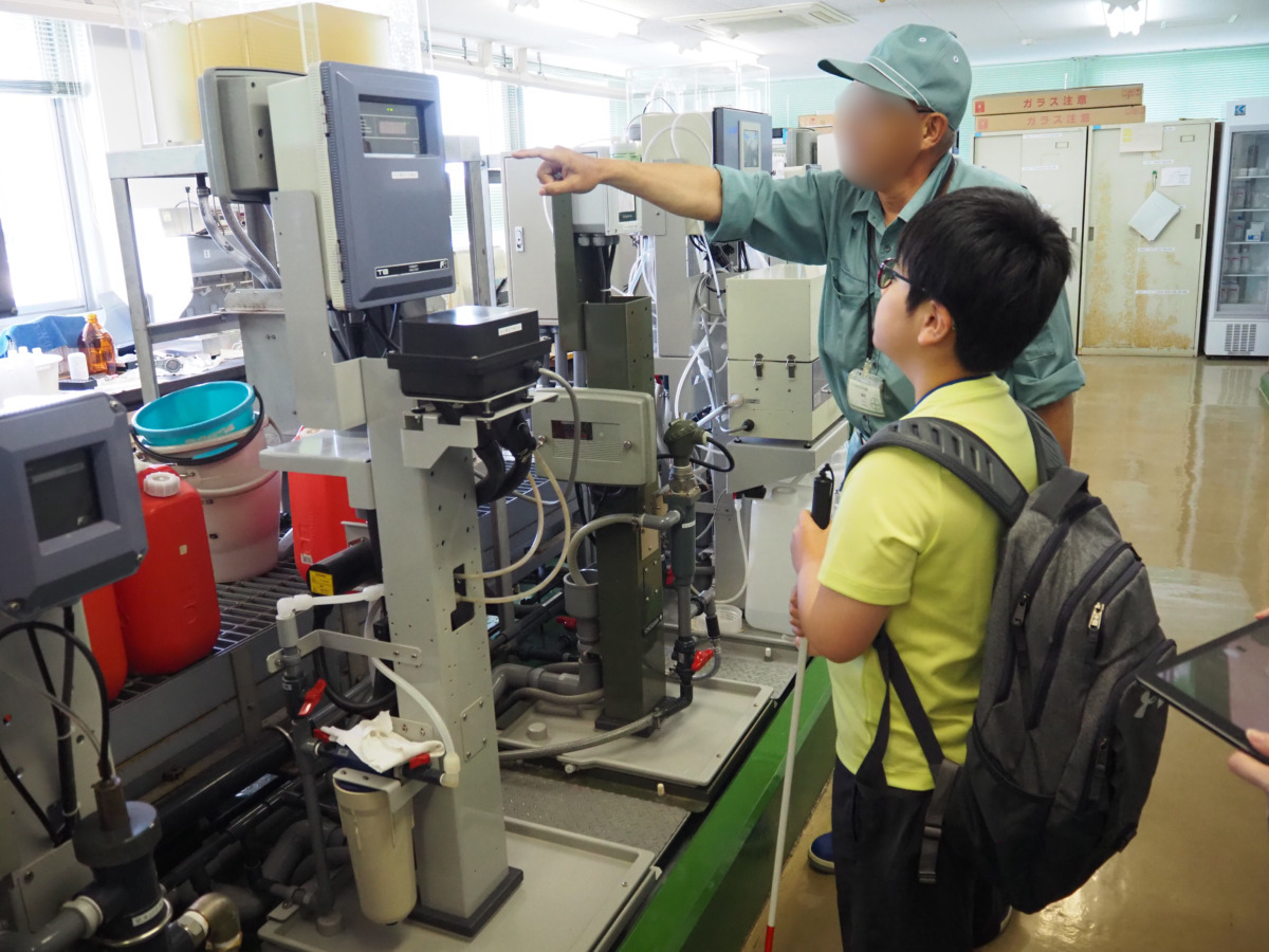 沈砂池の水やろ過された後の水のきれいさをを数値とともに確認
