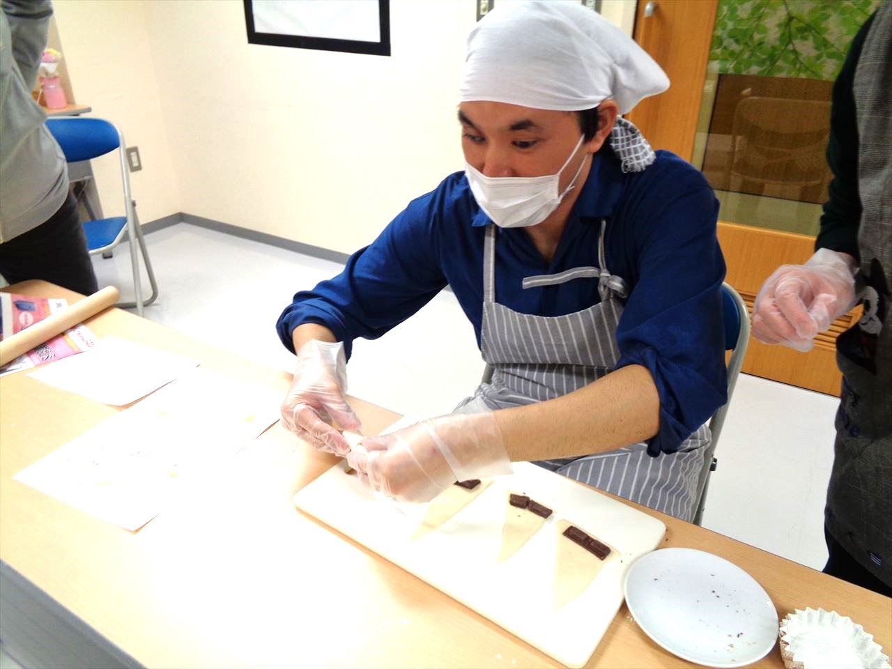 チョコをのせて巻きました