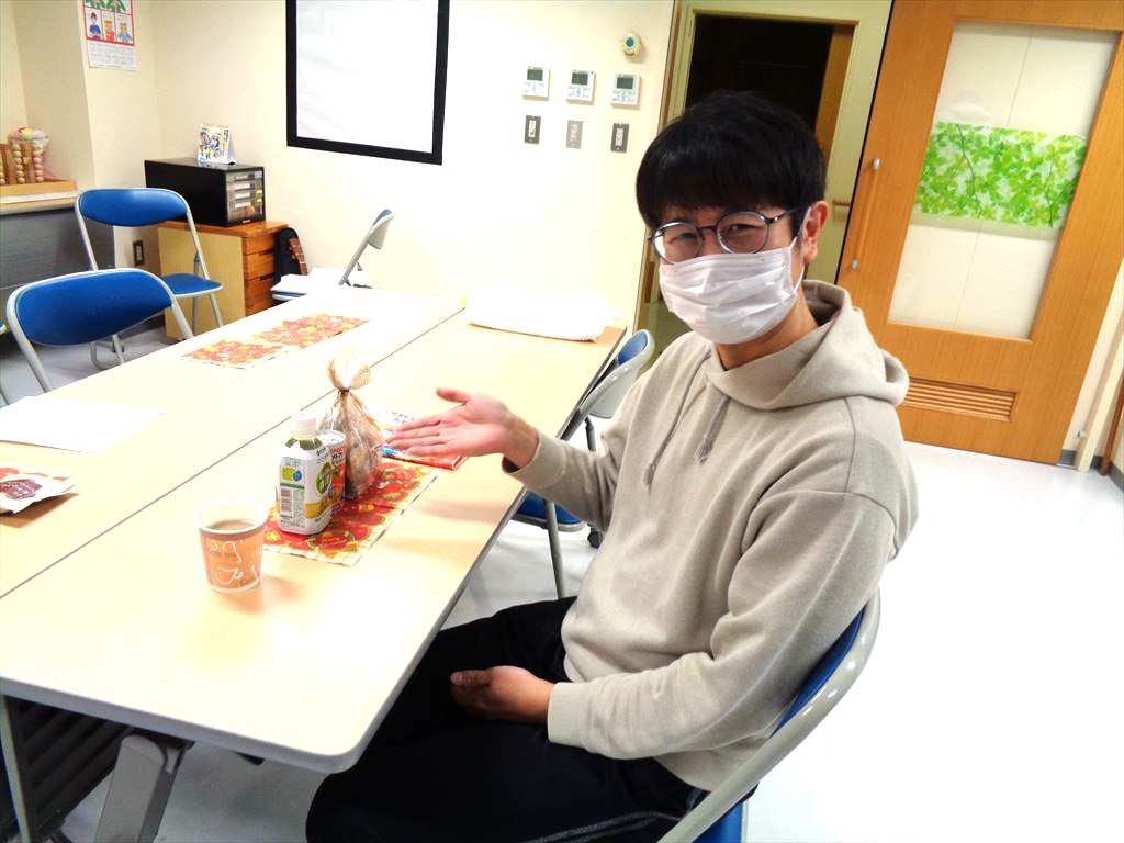 「赤と緑のプレゼントをもらいました」