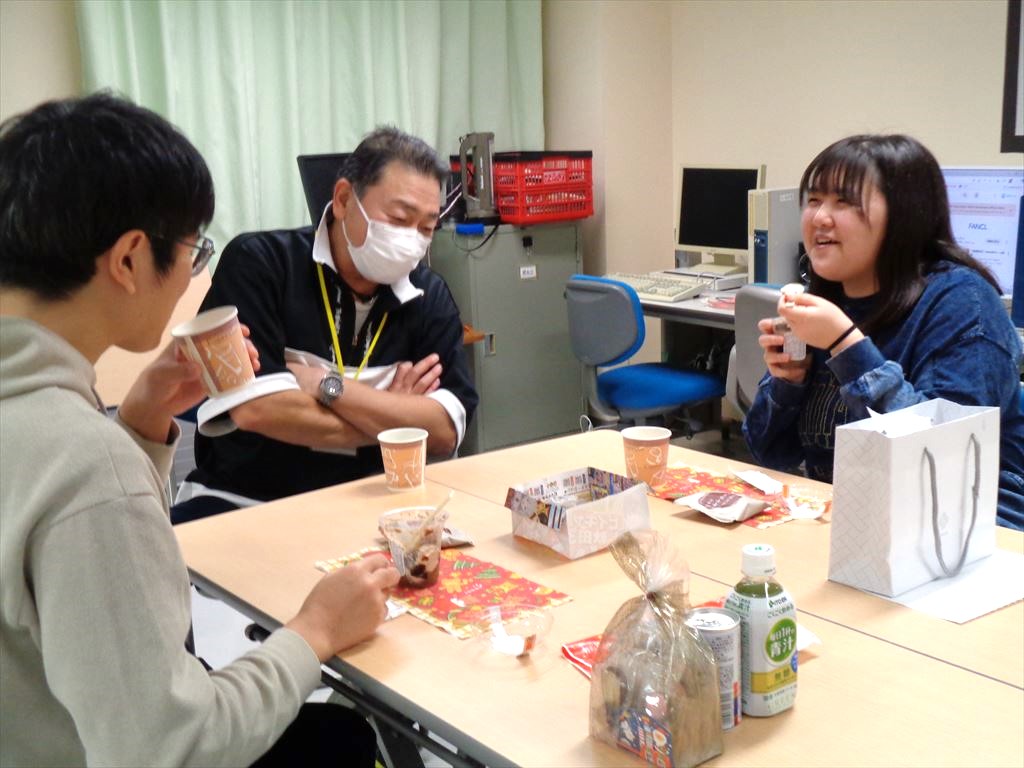 思い出話でトークが弾みました。