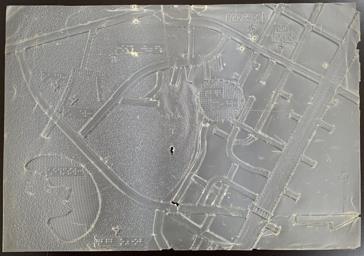 写真2：西が上になっている盲学校周辺図