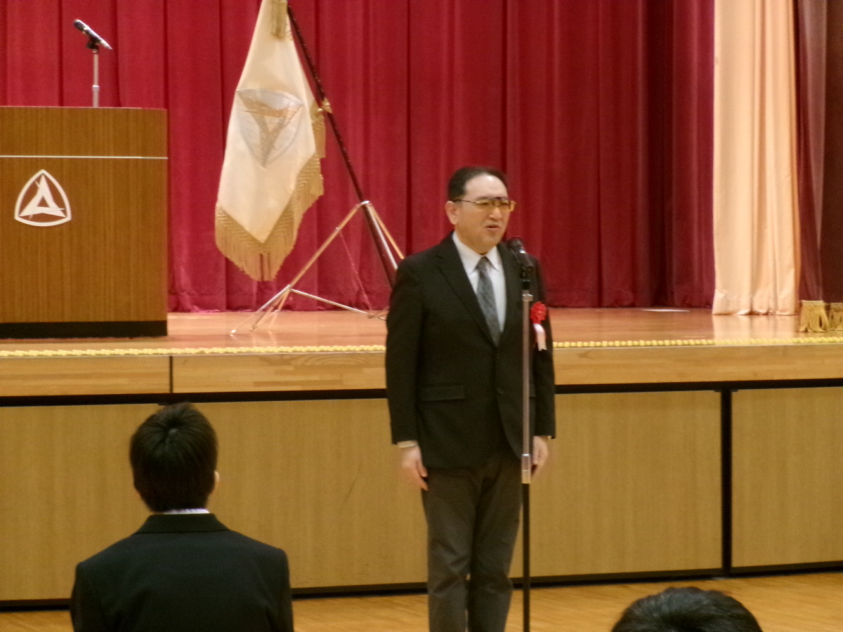 新入生代表挨拶