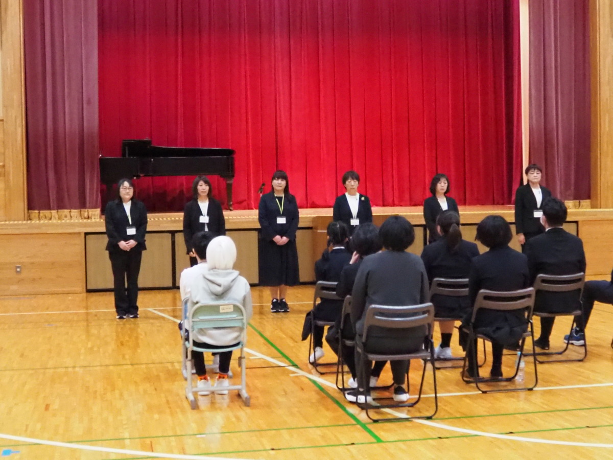 どんな先生かな？ワクワク。