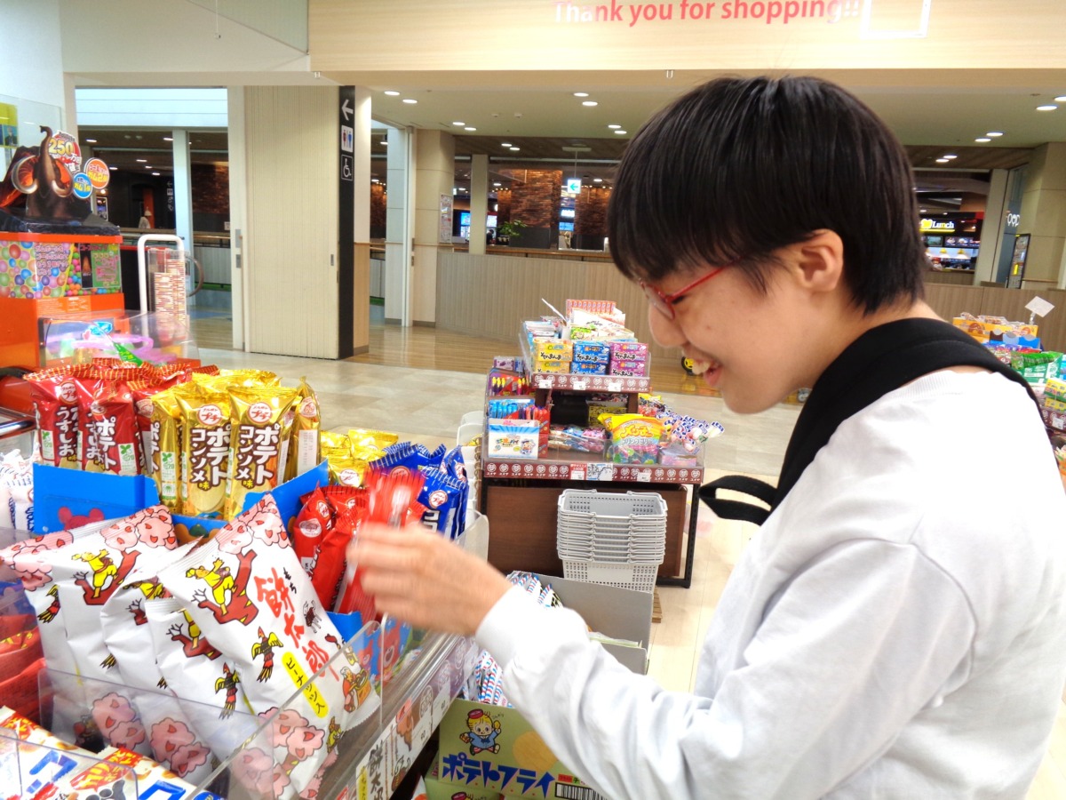 どの駄菓子にしようか考え中