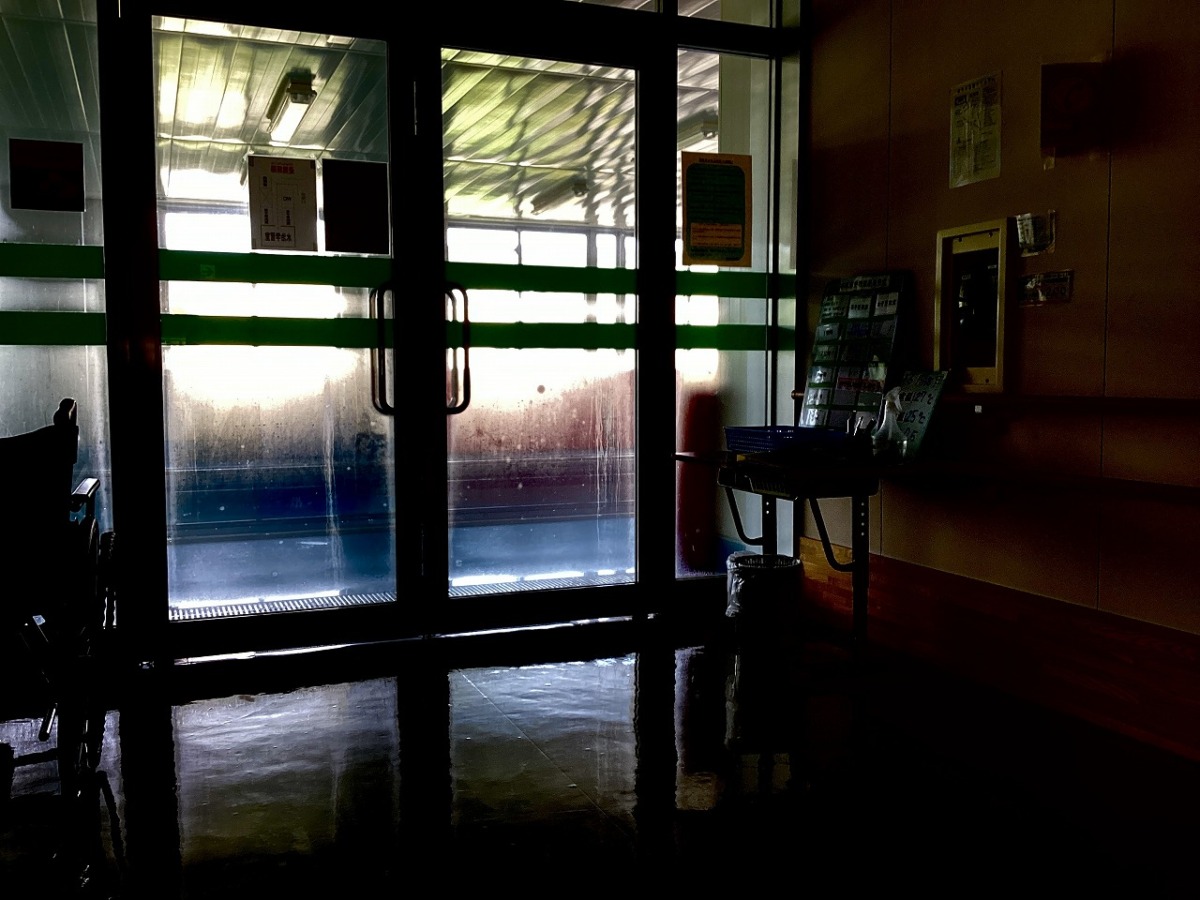 佳作「昼に停電した学校」